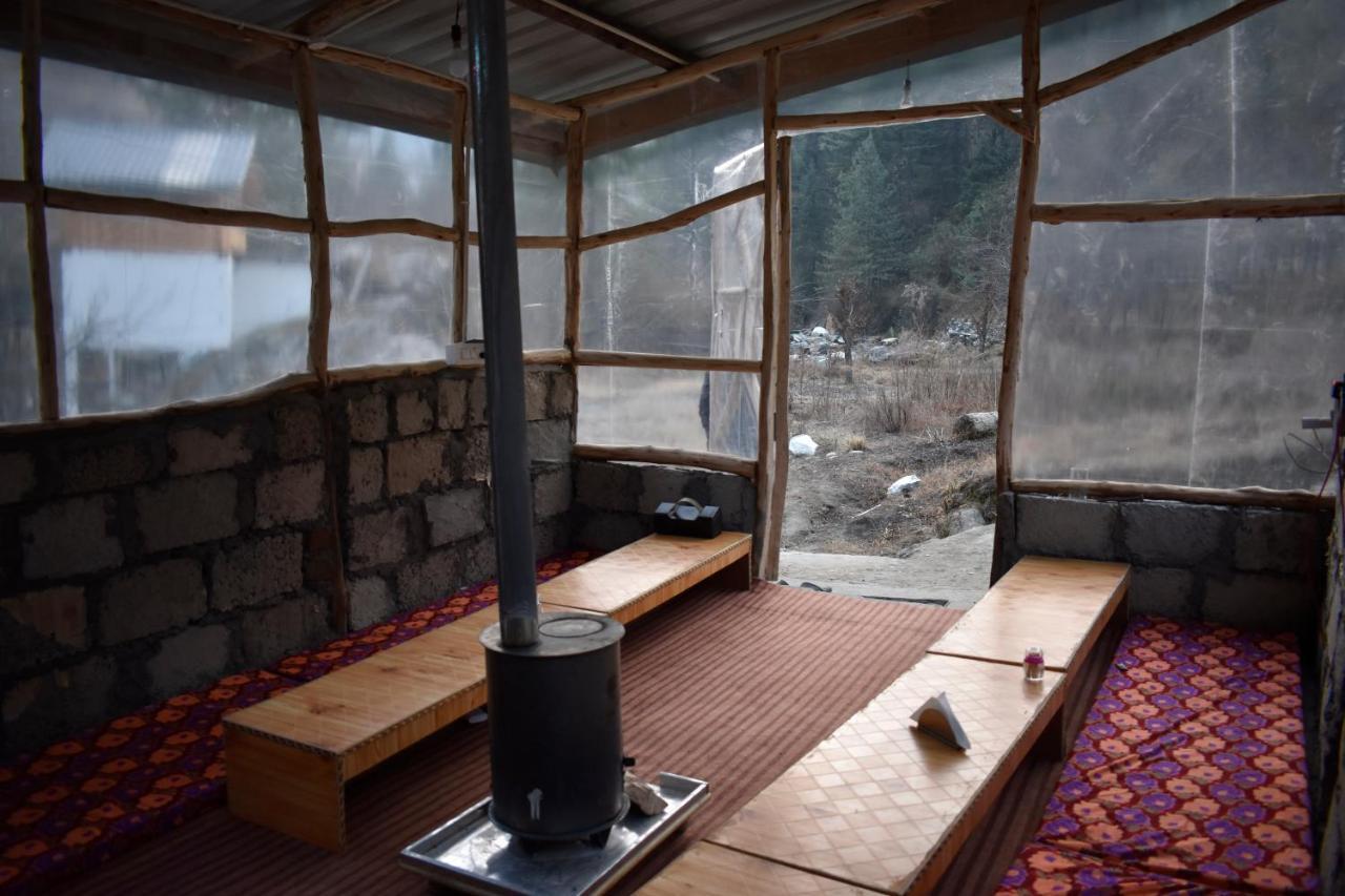 Moksha - By The River Villa Jibhi Exterior foto