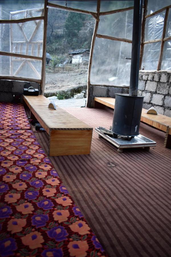 Moksha - By The River Villa Jibhi Exterior foto